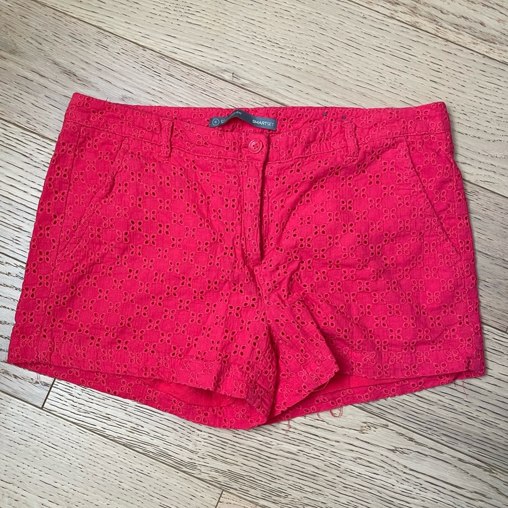 SmartSet Eyelet Fuchsia Pink Low Rise Lines Smart Set Shorts 6